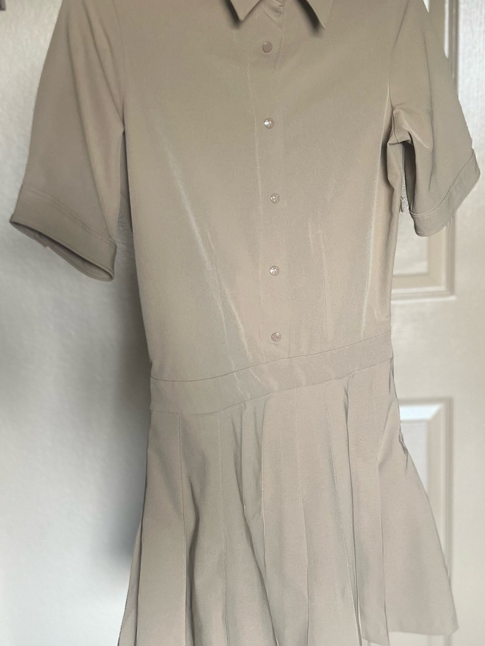 Women's Short-Sleeve Pleated Dress in Beige